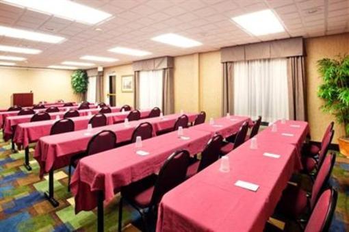 фото отеля Holiday Inn Express Kings Mountain