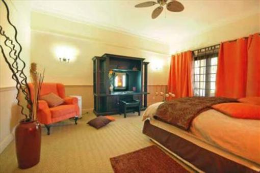 фото отеля Zandberg Guest House Somerset West