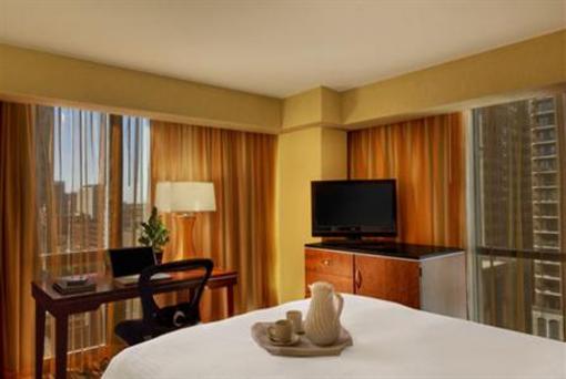 фото отеля Chicago's Essex Inn