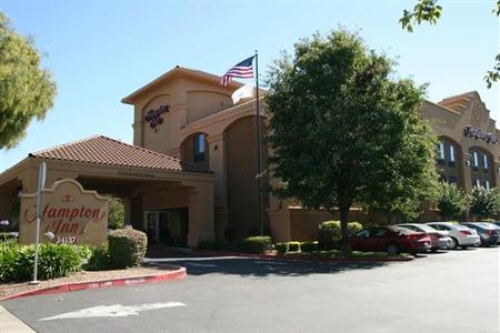 фото отеля Hampton Inn Oakland Hayward