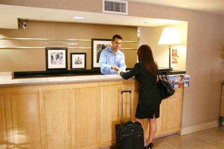 фото отеля Hampton Inn Oakland Hayward