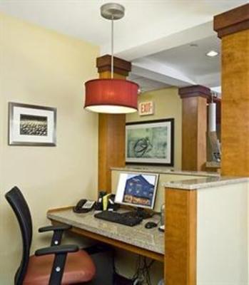 фото отеля TownePlace Suites Gilford