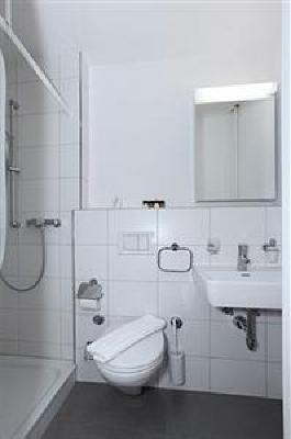 фото отеля Guesthouse Weststrasse Zurich
