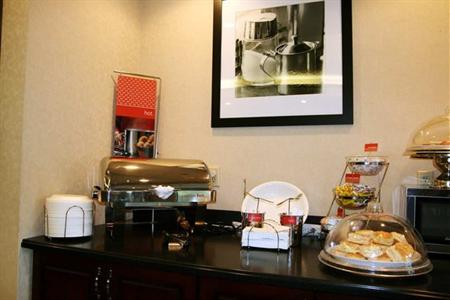 фото отеля Hampton Inn Richmond Mechanicsville