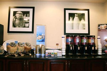 фото отеля Hampton Inn Richmond Mechanicsville