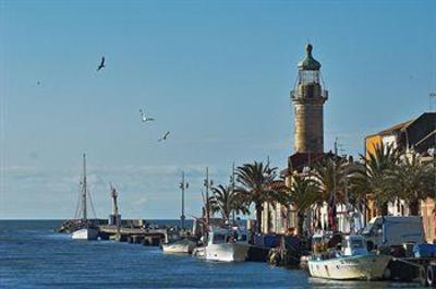 фото отеля Hotel les Bains de Camargue