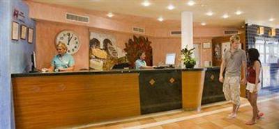 фото отеля Hi Binimar Apartamentos Menorca