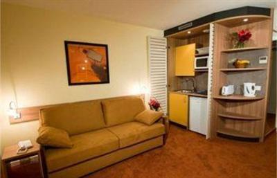 фото отеля Suite Home Paris Pantin