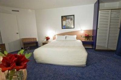 фото отеля Suite Home Paris Pantin