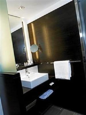 фото отеля Four Points by Sheraton Sihlcity Zurich