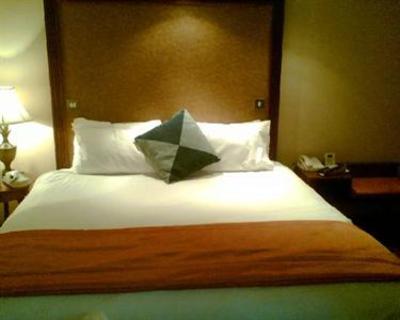 фото отеля The Carlton Hotel Edinburgh