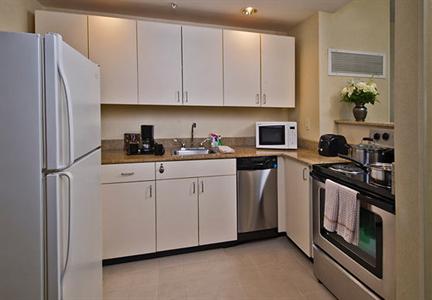 фото отеля Courtyard by Marriott Long Island MacArthur Airport