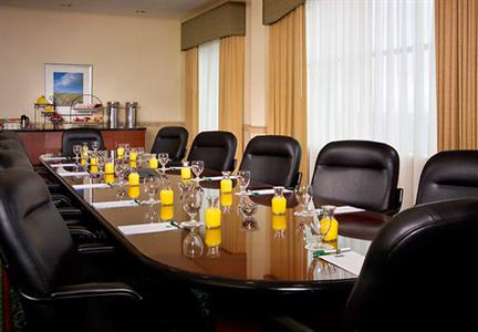 фото отеля Courtyard by Marriott Long Island MacArthur Airport