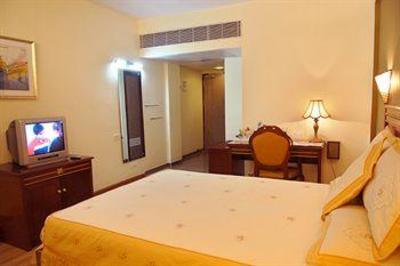 фото отеля Karan Hotel