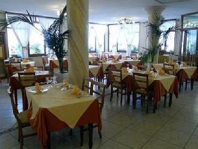 фото отеля Lola Piccolo Hotel