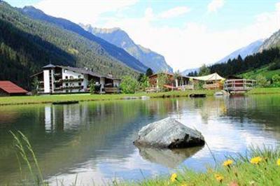 фото отеля Stillebacherhof Hotel Sankt Leonhard im Pitztal