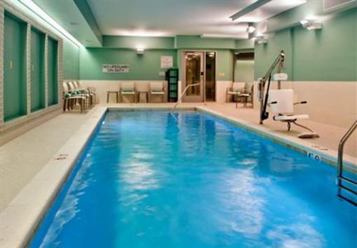 фото отеля Courtyard by Marriott Washington D.C. Foggy Bottom