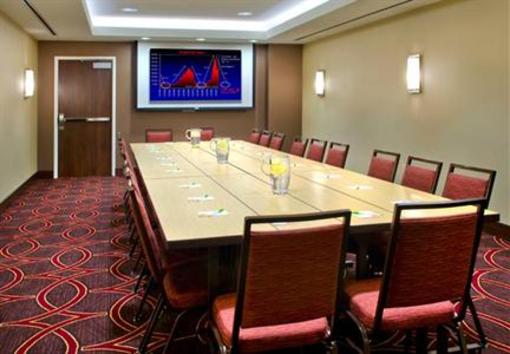 фото отеля Courtyard by Marriott Washington D.C. Foggy Bottom