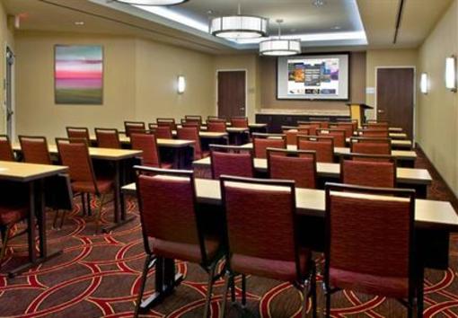 фото отеля Courtyard by Marriott Washington D.C. Foggy Bottom