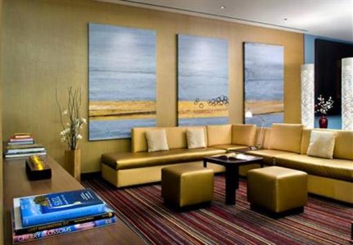 фото отеля Courtyard by Marriott Washington D.C. Foggy Bottom