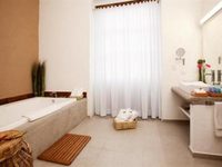 Descanseria Hotel Business and Pleasure
