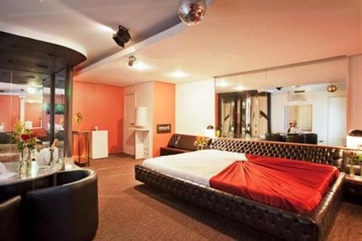 фото отеля Snob Motel