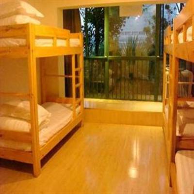 фото отеля Lotusland Hostel II (LangDongBusStation)