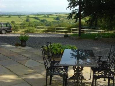 фото отеля Cwm Ban Fawr Country House Bed and Breakfast Carmarthen