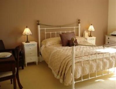 фото отеля Cwm Ban Fawr Country House Bed and Breakfast Carmarthen