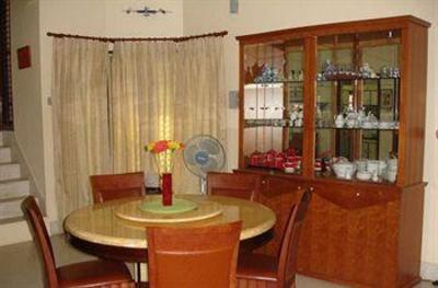 фото отеля Nimisha Self-catering Accommodation Mysore