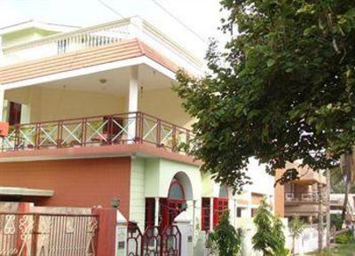 фото отеля Nimisha Self-catering Accommodation Mysore