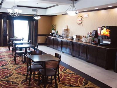 фото отеля La Quinta Inn Suites Joshua