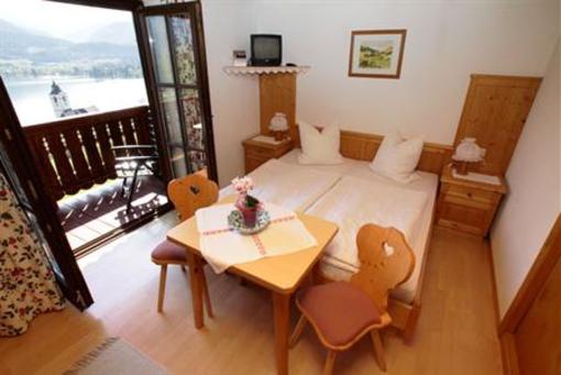 фото отеля Hotel Bauernhof Altroiterhof St. Wolfgang