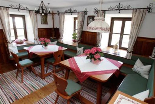 фото отеля Hotel Bauernhof Altroiterhof St. Wolfgang