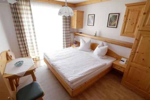 фото отеля Hotel Bauernhof Altroiterhof St. Wolfgang