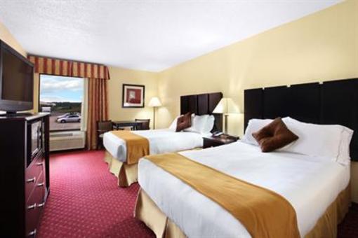 фото отеля Ramada Inn La Vergne