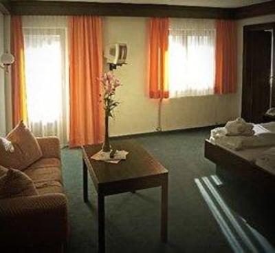 фото отеля Hotel Tyrol