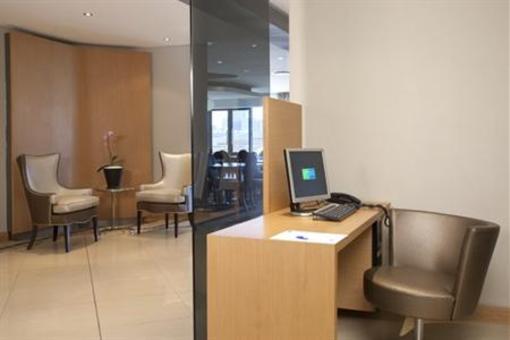 фото отеля Holiday Inn Express Pretoria Sunnypark