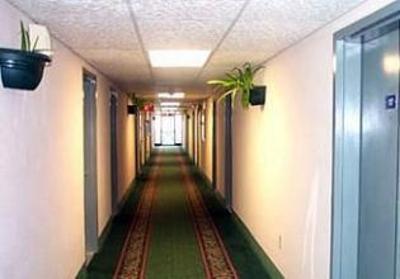 фото отеля Town House Inn & Suites Elmwood Park