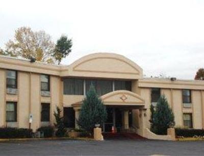 фото отеля Town House Inn & Suites Elmwood Park
