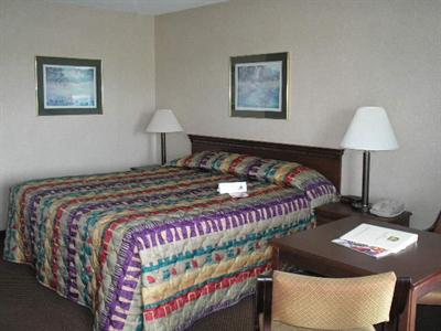фото отеля GuestHouse International Inn & Suites Knoxville