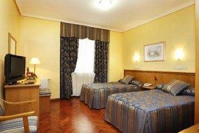 фото отеля Hotel Crunia Culleredo