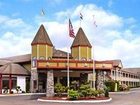 фото отеля Royal Coachman Inn & Suites