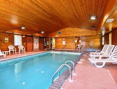 фото отеля Super 8 Verona Madison Area