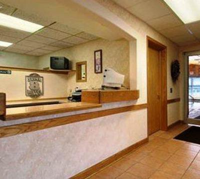 фото отеля Super 8 Verona Madison Area