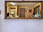 фото отеля Super 8 Warrensburg
