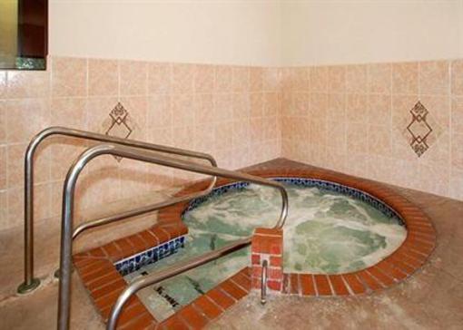 фото отеля Travelodge Norman
