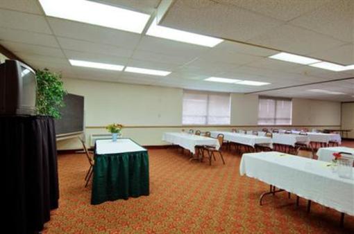 фото отеля Americas Best Value Inn - Cleveland Airport