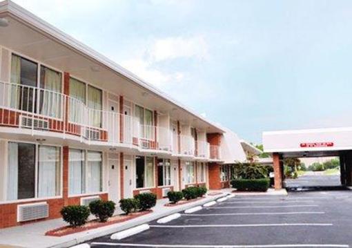 фото отеля Rodeway Inn Emporia (Virginia)