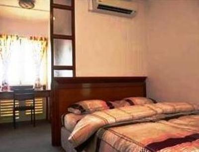 фото отеля Golden Showers Holiday Apartment